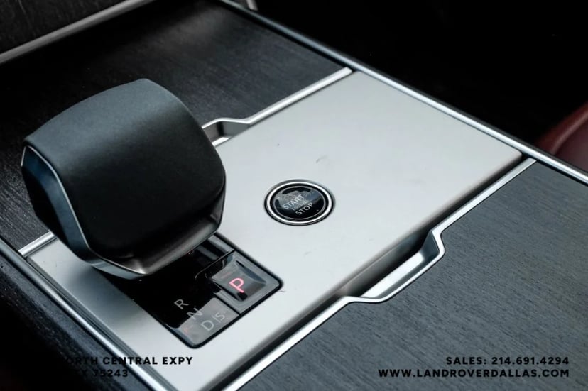 2026 Land Rover Range Rover - Image 24