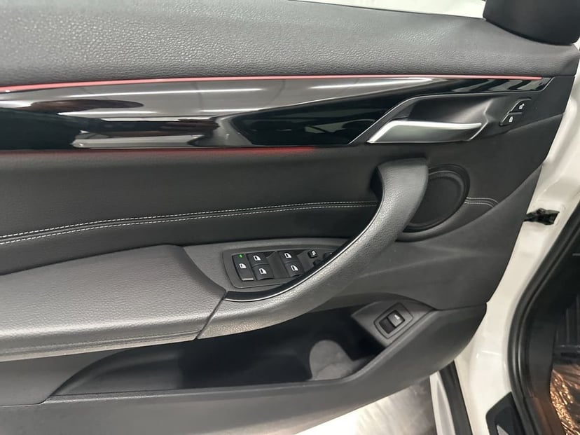 2018 BMW X1 - Image 10