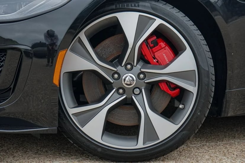 2024 Jaguar F-TYPE - Image 2