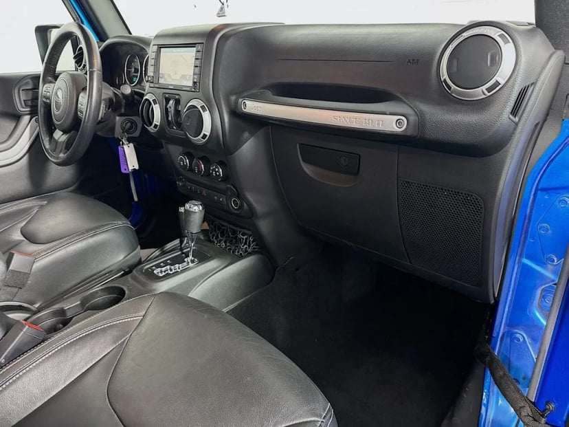 2016 Jeep Wrangler - Image 34