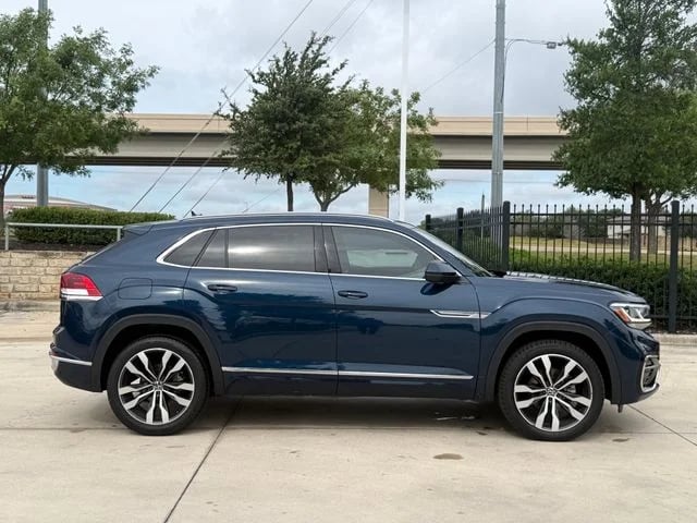 2022 Volkswagen Atlas Cross Sport - Image 5
