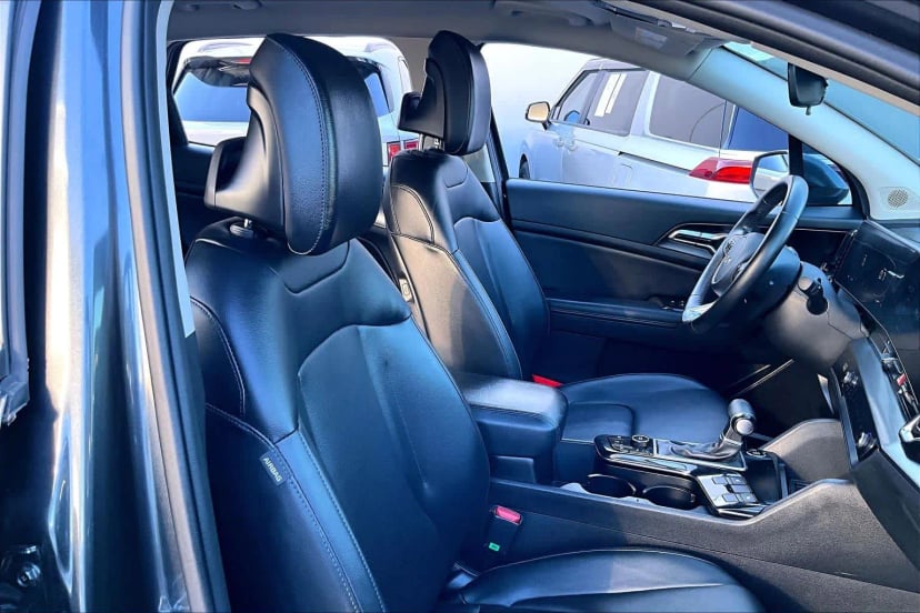 2023 Kia Sportage - Image 9
