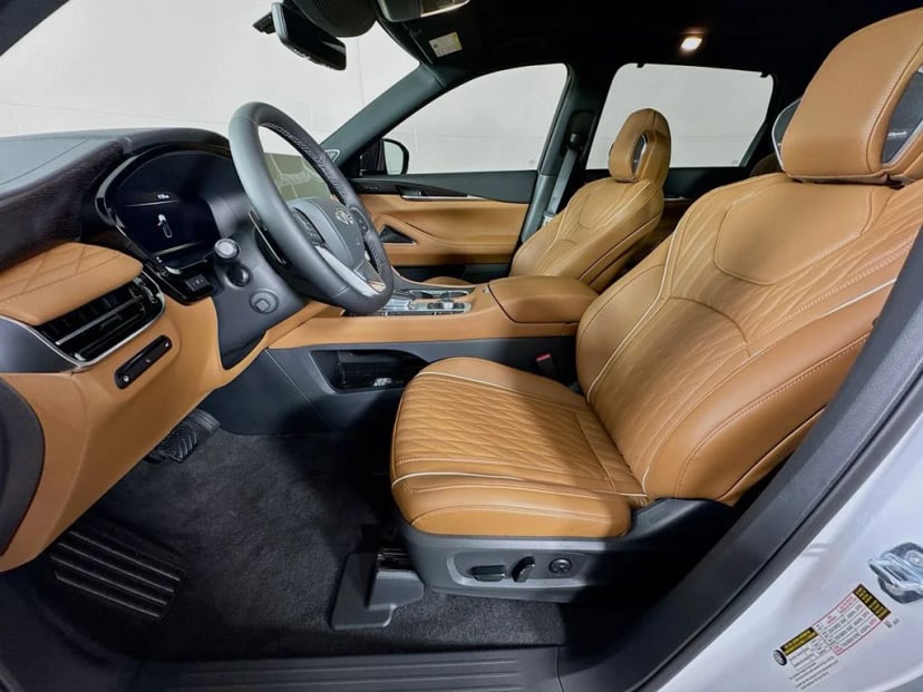 2027 INFINITI QX60 - Image 24