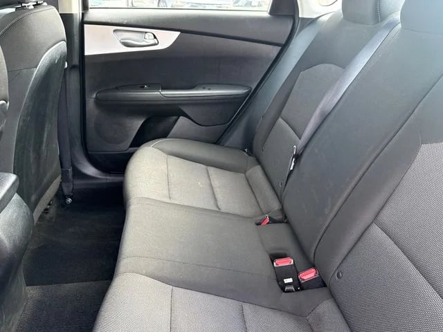 2023 Kia Forte - Image 27