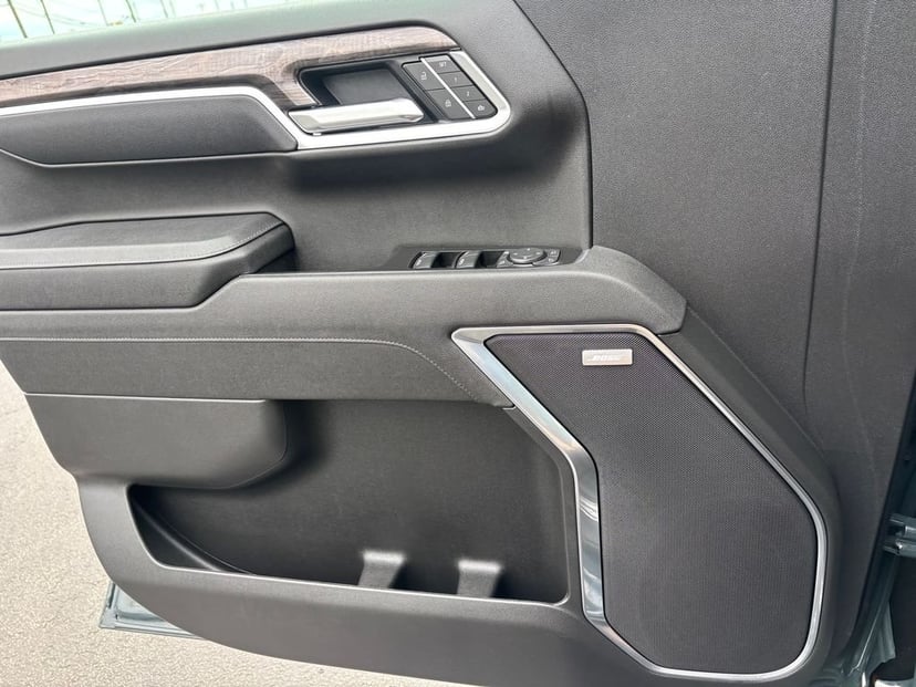 2025 Chevrolet Silverado 1500 - Image 25