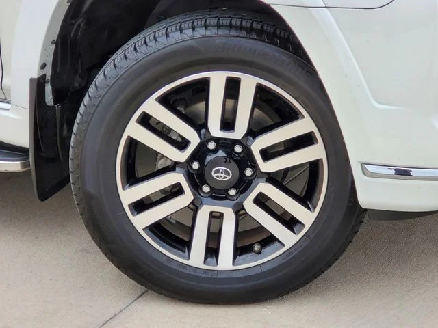 2020 Toyota 4Runner - Image 2