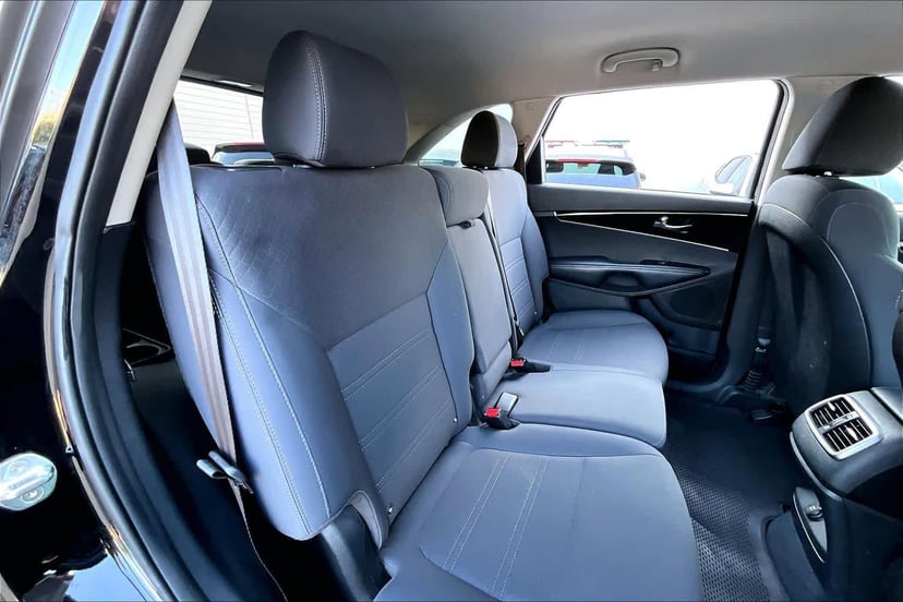 2019 Kia Sorento - Image 19
