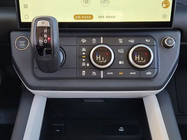 2026 Land Rover Defender 110 - Image 14