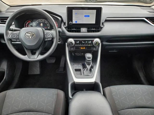 2025 Toyota RAV4 - Image 21