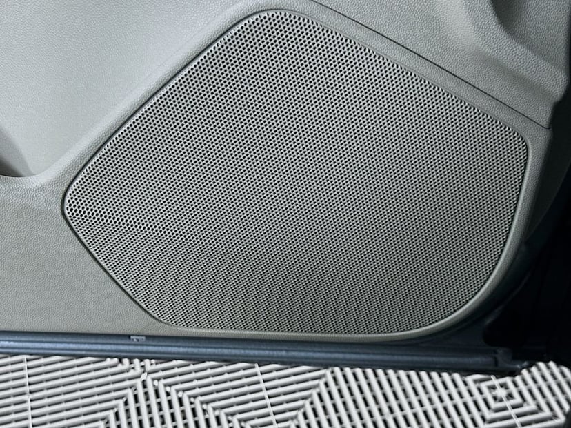 2023 Cadillac XT4 - Image 18