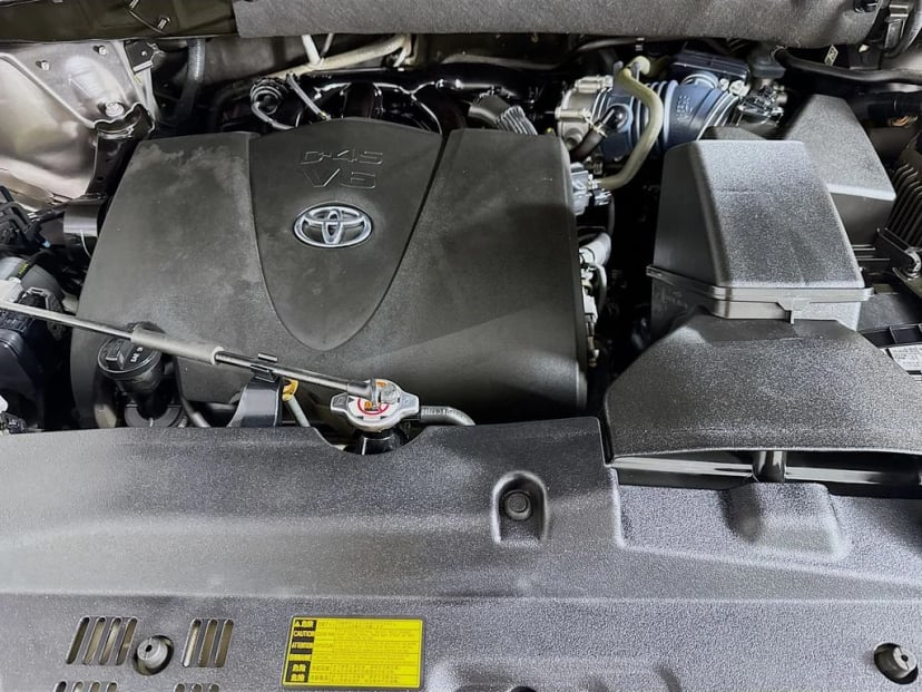 2018 Toyota Highlander - Image 41