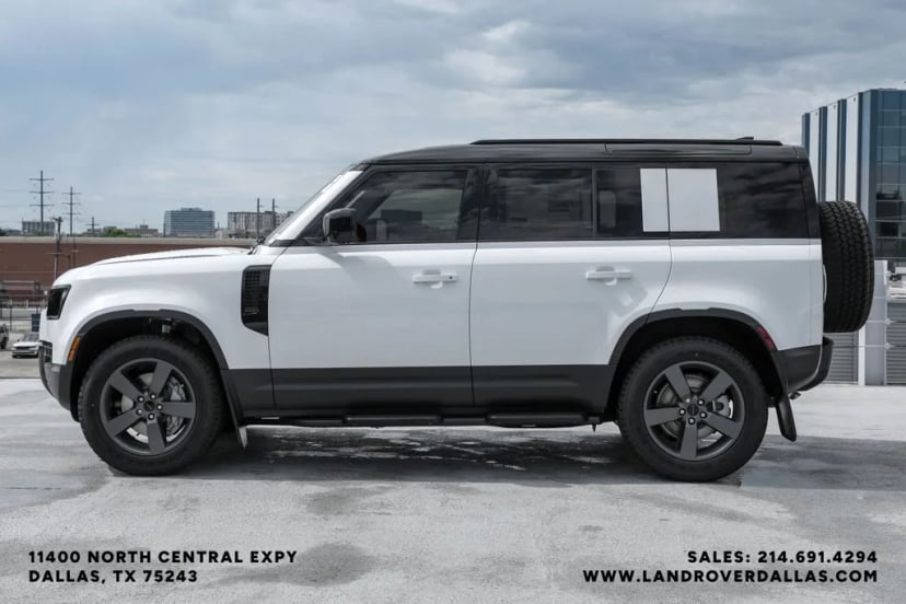 2026 Land Rover Defender 110 - Image 11