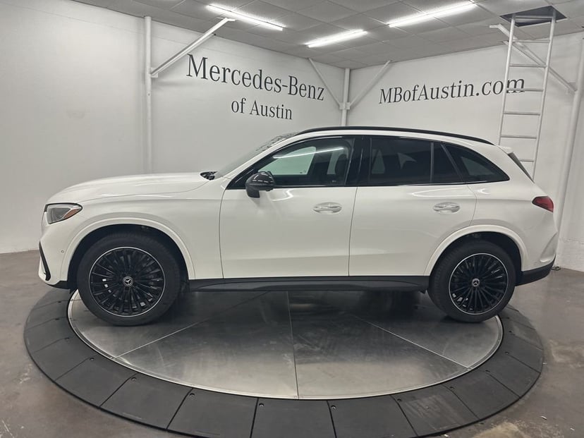 2026 Mercedes-Benz GLC - Image 2
