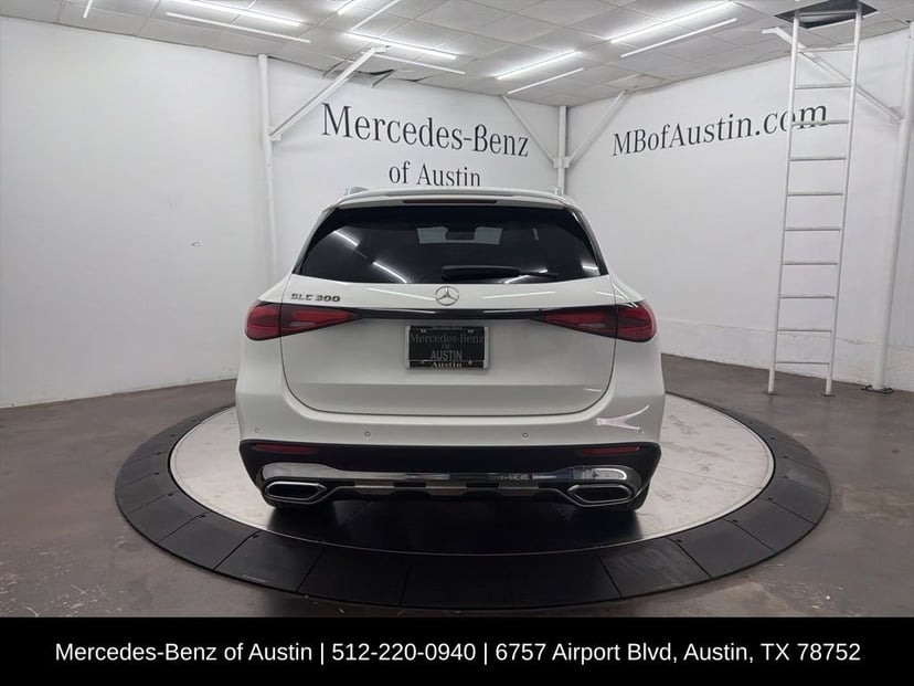 2026 Mercedes-Benz GLC - Image 7