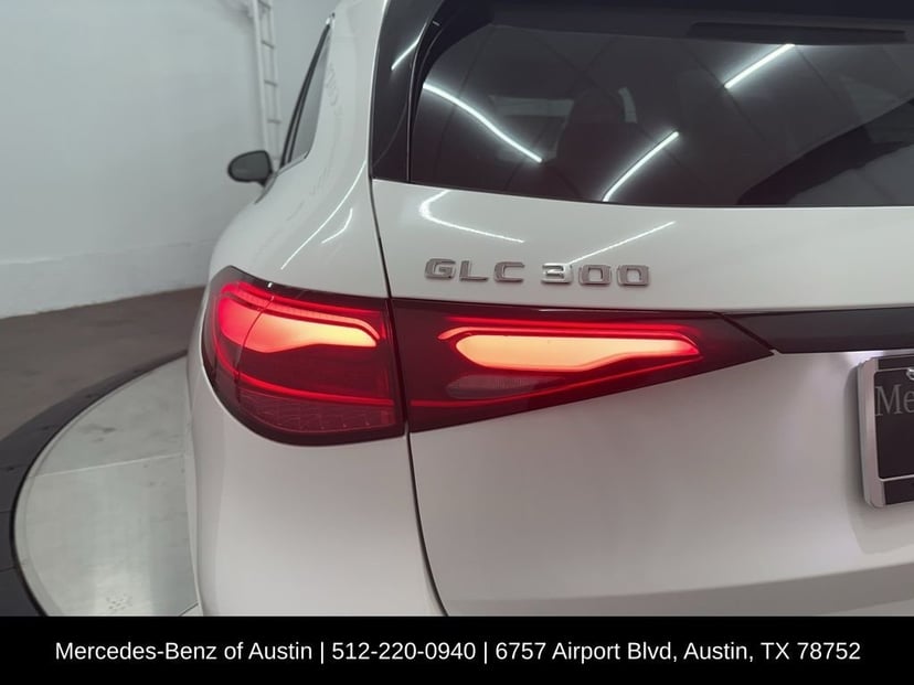 2026 Mercedes-Benz GLC - Image 7
