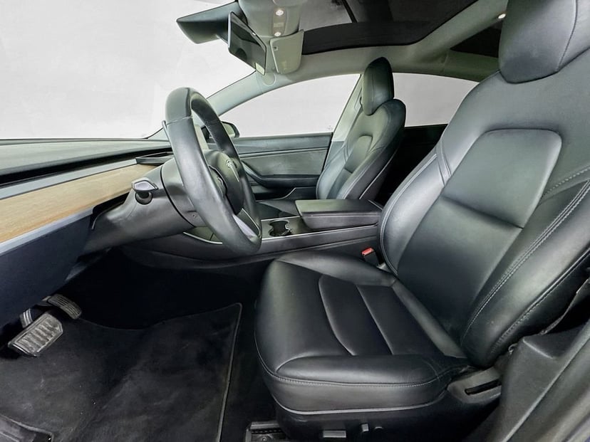 2018 Tesla Model 3 - Image 26