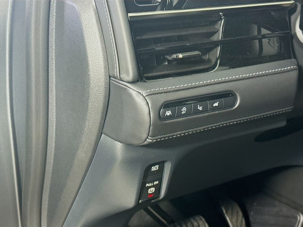 2026 INFINITI QX80 - Image 10