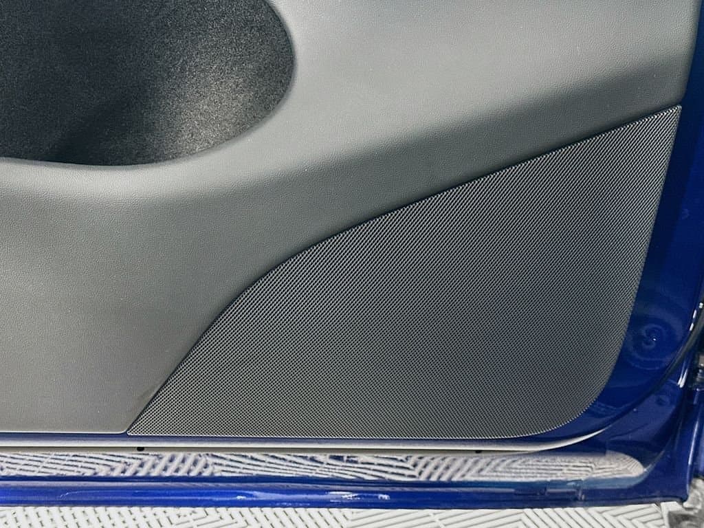 2025 Tesla Model Y - Image 19