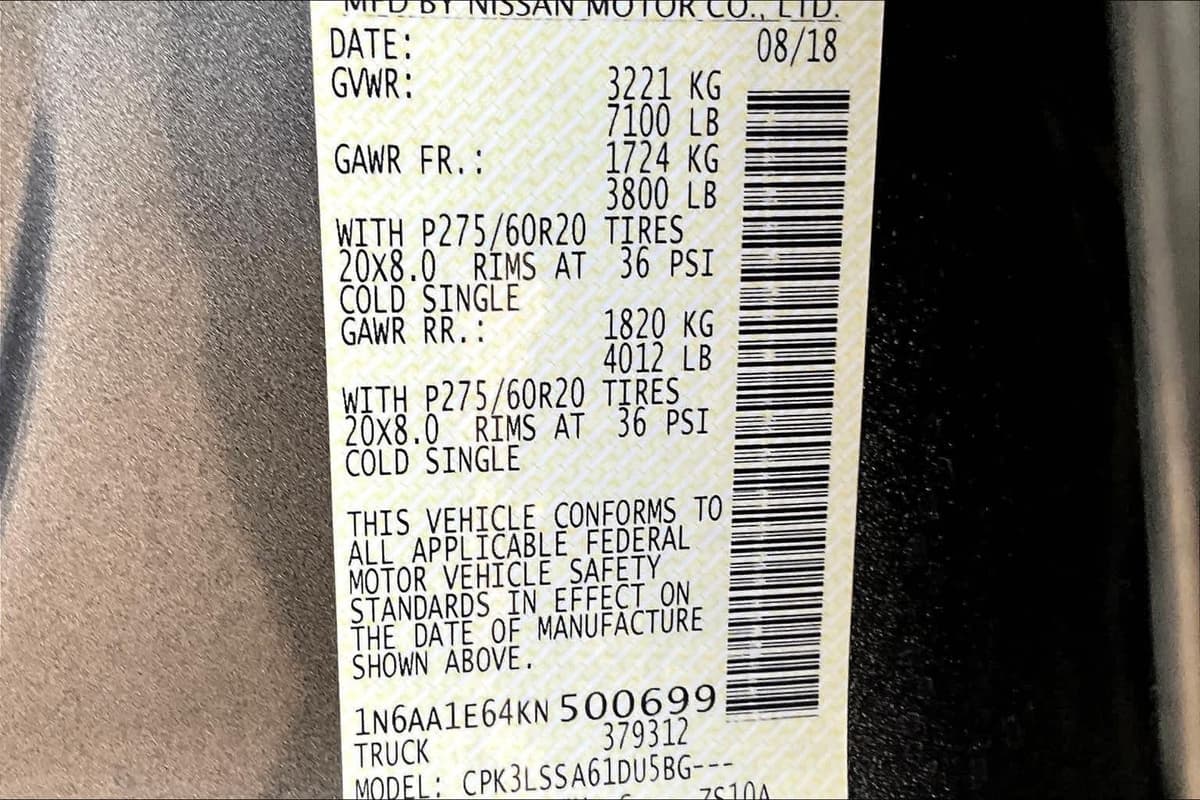 2019 Nissan Titan - Image 32