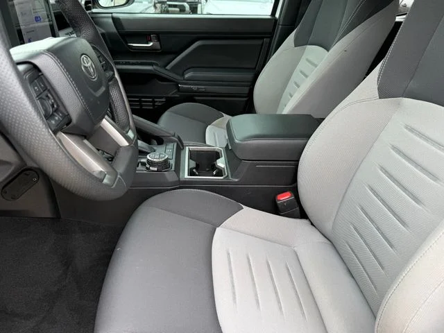 2024 Toyota Tacoma - Image 8