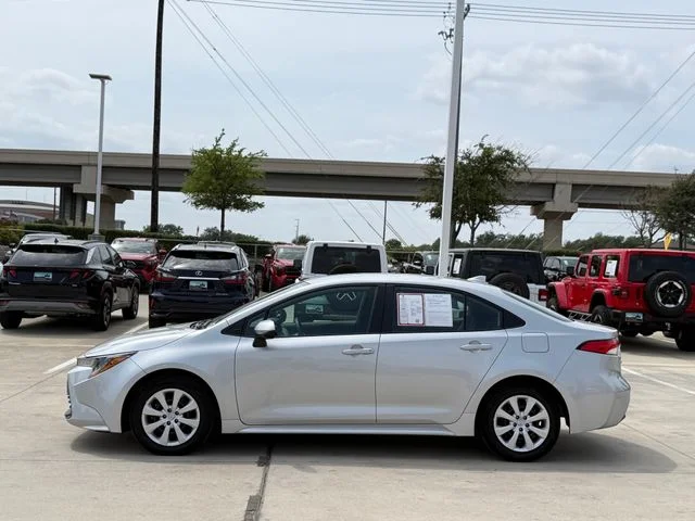 2026 Toyota Corolla - Image 8