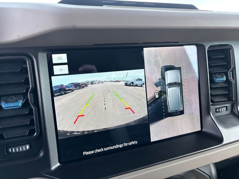 2023 Ford Bronco - Image 20