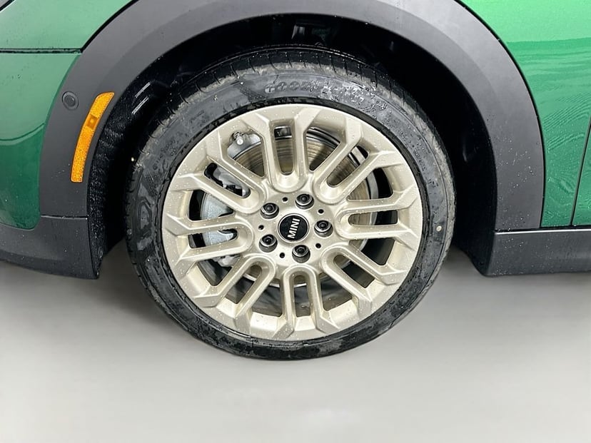 2025 MINI Cooper S - Image 21