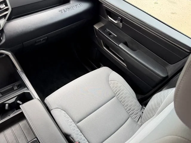 2022 Toyota Tundra - Image 24