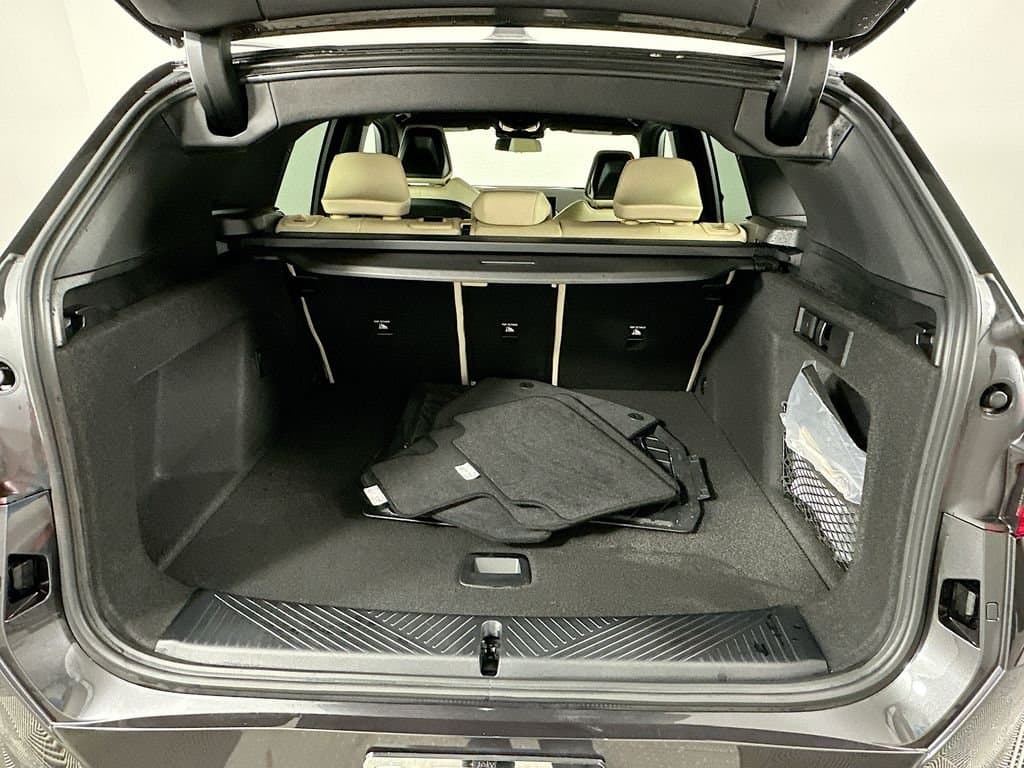 2025 BMW X3 - Image 25