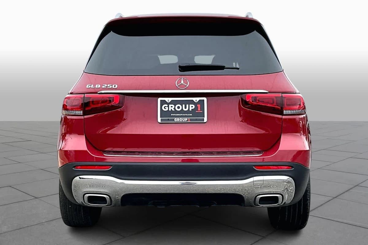 2022 Mercedes-Benz GLB 250 - Image 5