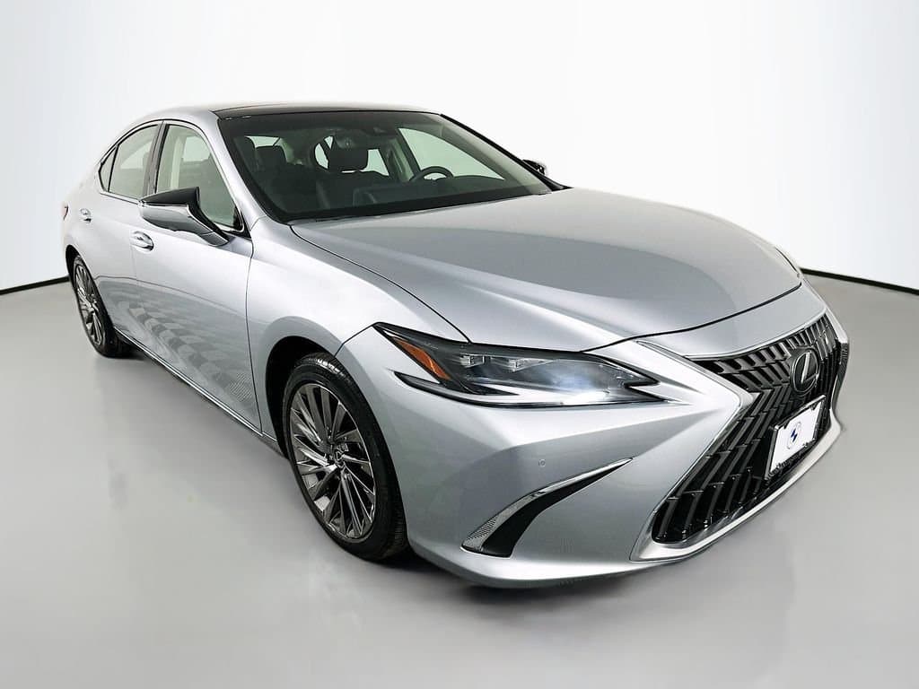 2024 Lexus ES - Image 3