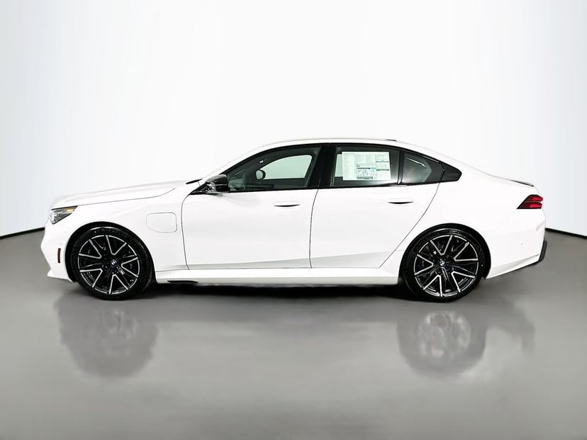 2026 BMW M5 - Image 8