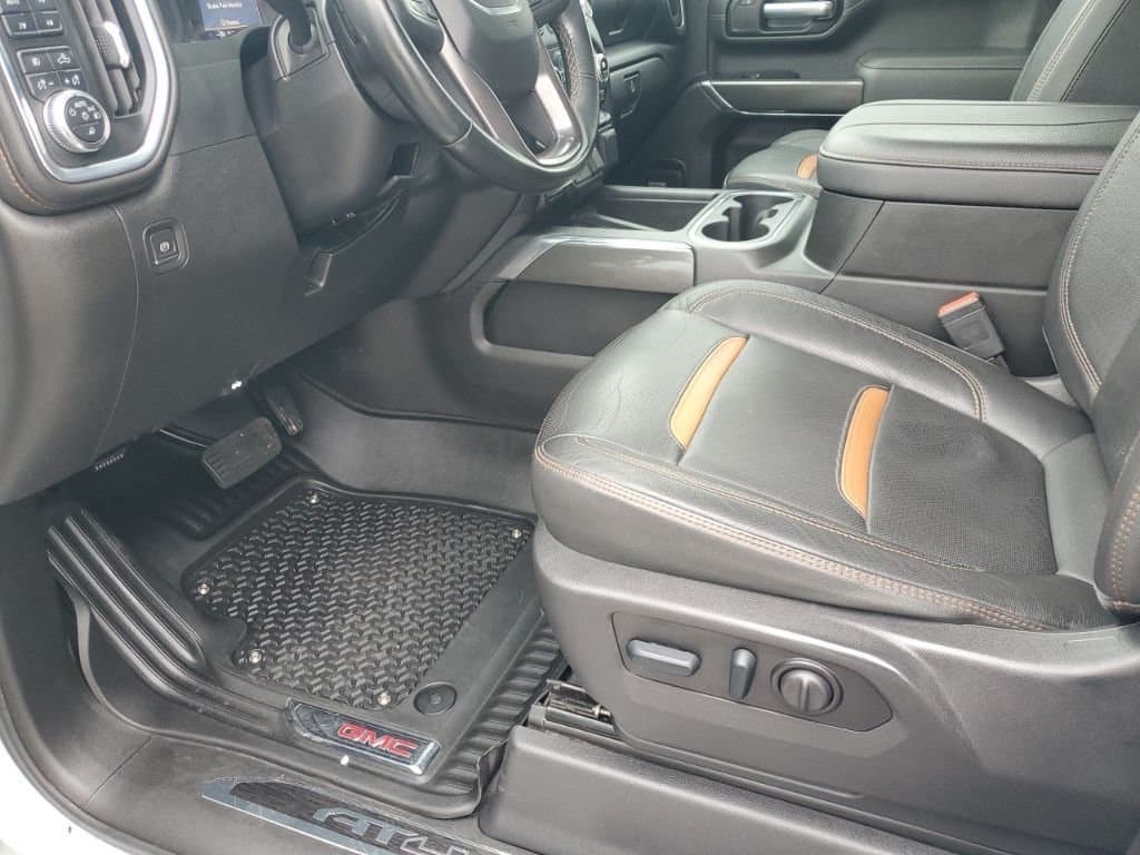 2023 GMC Sierra 2500HD - Image 32