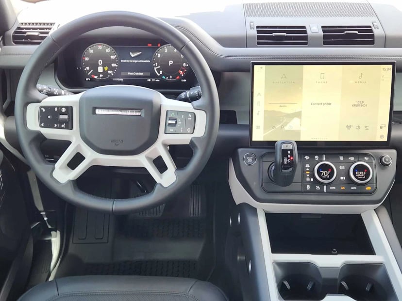 2026 LAND ROVER Defender 110 - Image 27