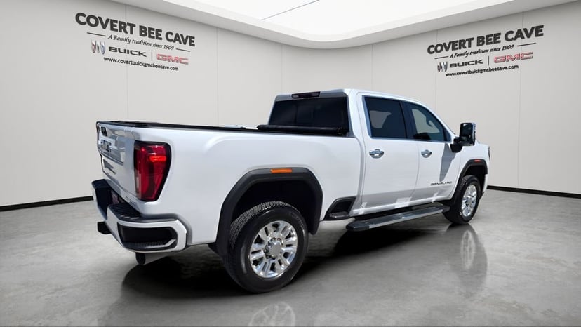 2022 GMC Sierra 2500HD - Image 9