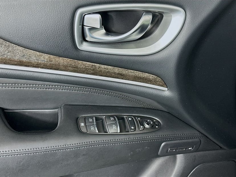 2015 INFINITI QX60 - Image 17