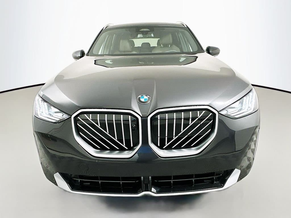 2026 BMW X3 - Image 2