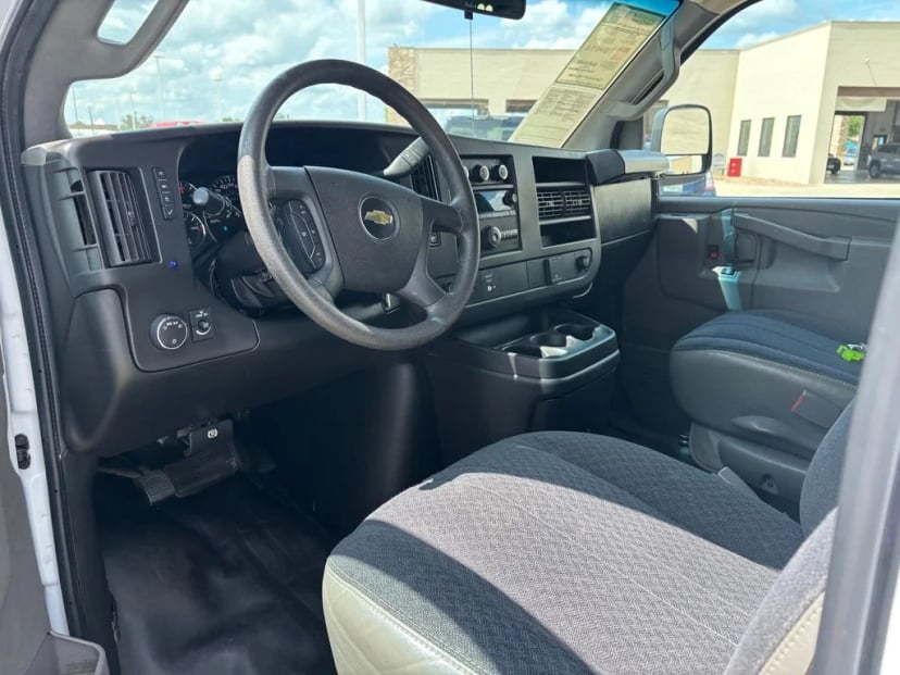 2021 Chevrolet Express 2500 - Image 9