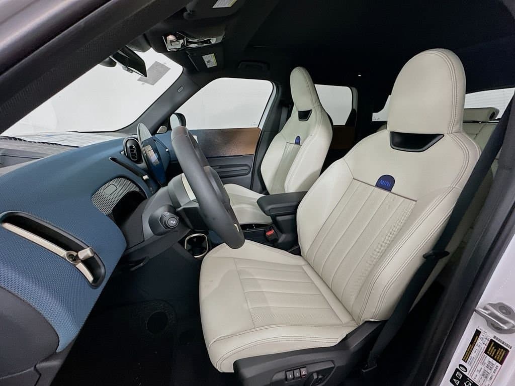 2026 MINI COUNTRYMAN - Image 17