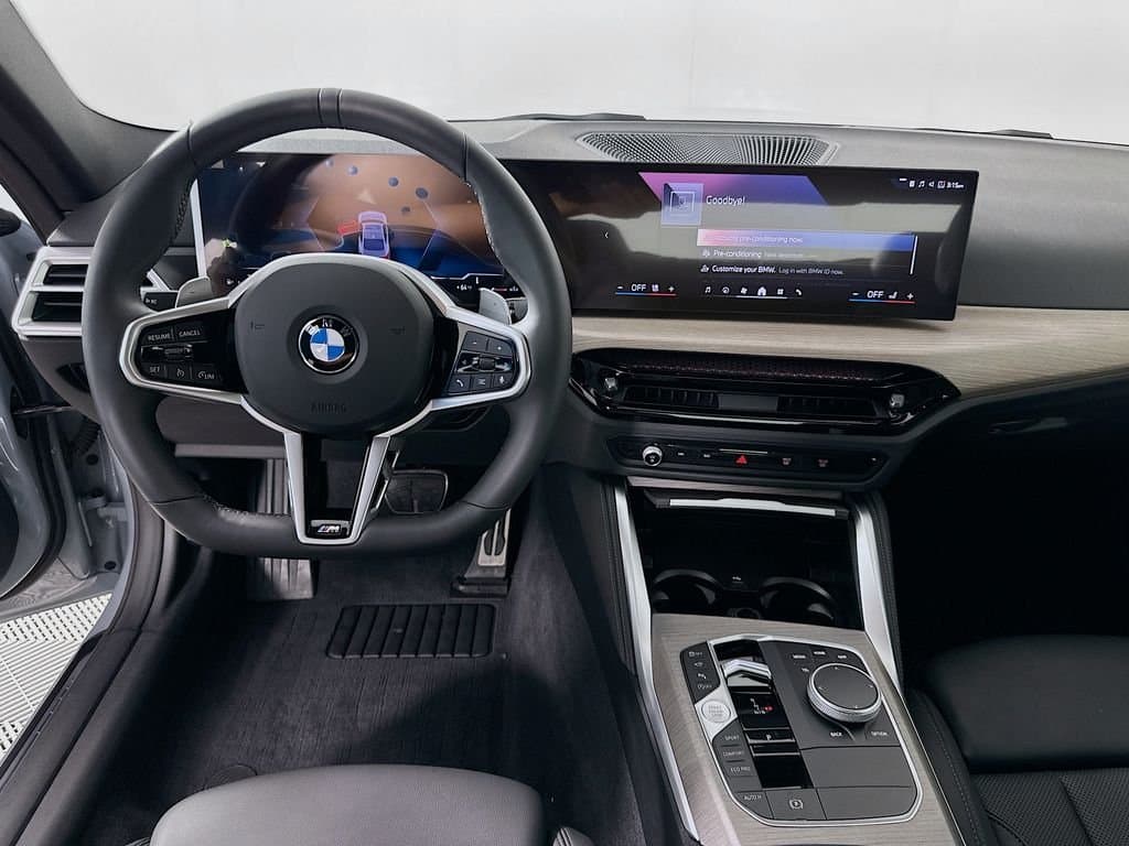 2025 BMW 4 Series - Image 23