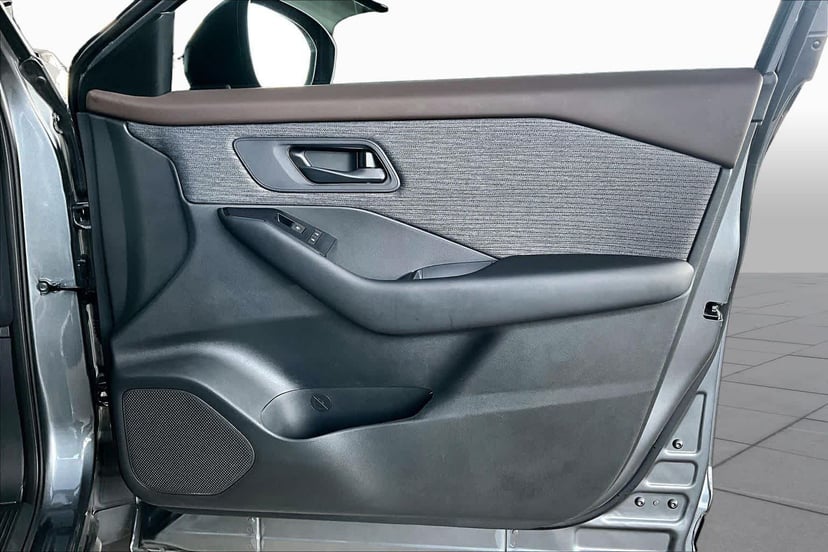 2023 Nissan Rogue - Image 22