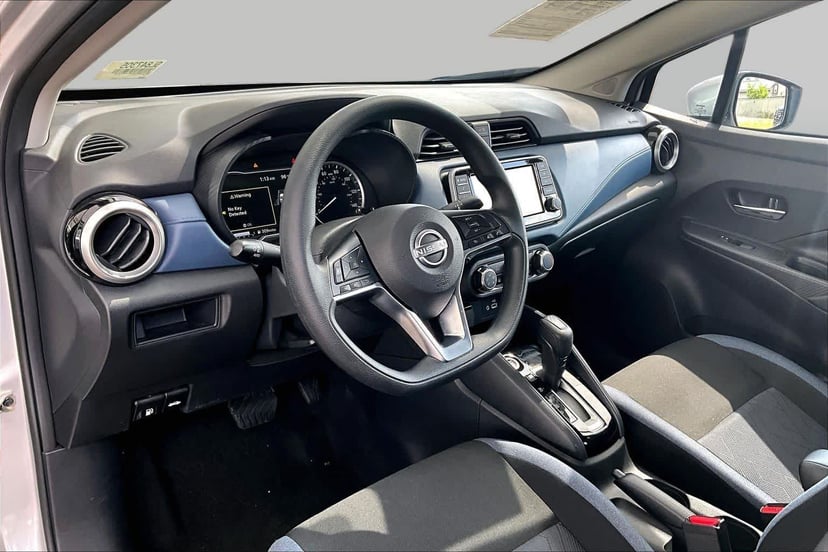 2025 Nissan Versa - Image 17