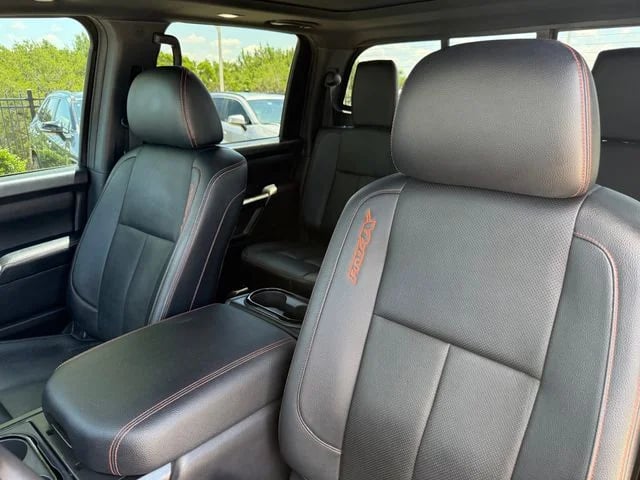 2023 Nissan Titan - Image 13