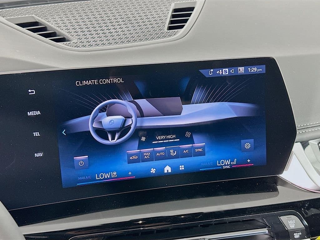 2025 BMW X1 - Image 14