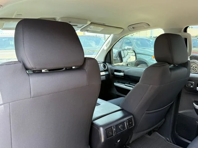 2021 Toyota Tundra - Image 25