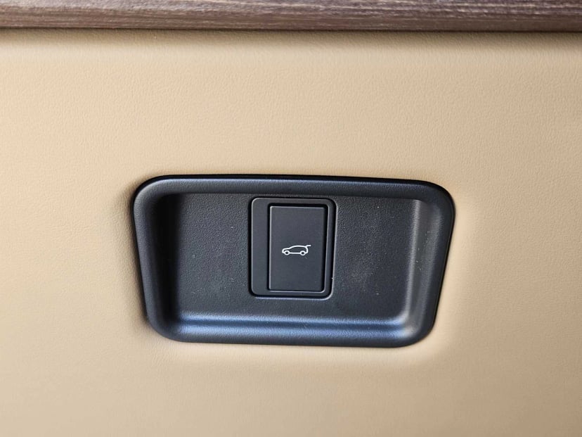 2026 LAND ROVER Range Rover - Image 20