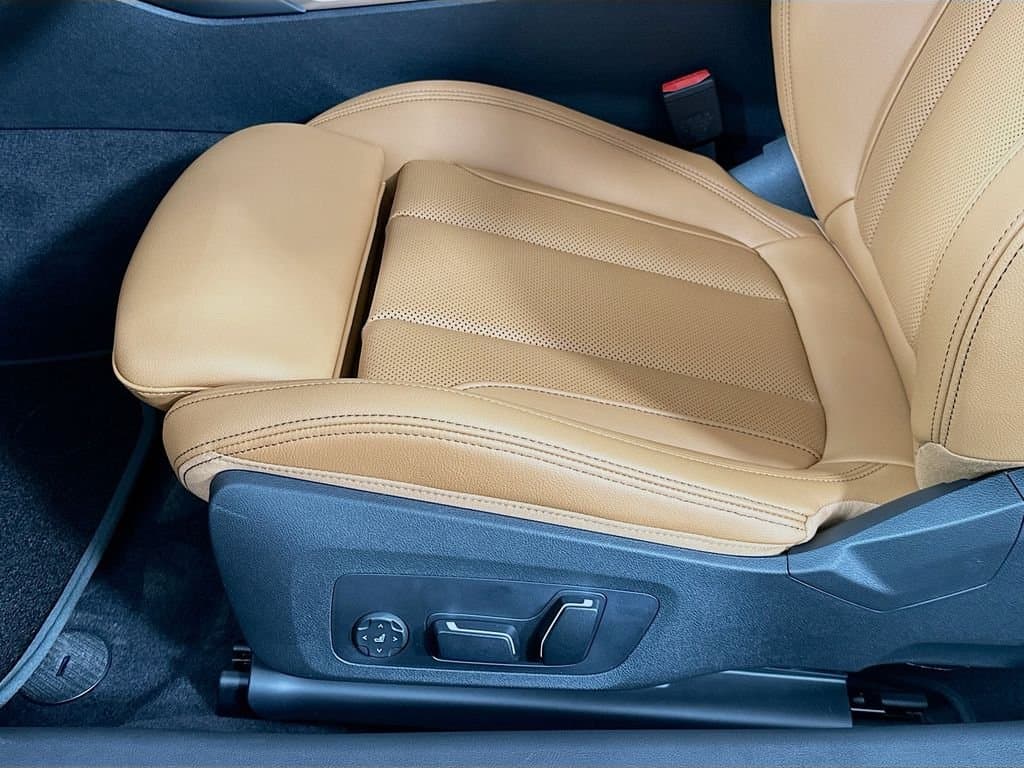 2026 BMW 4 Series - Image 21