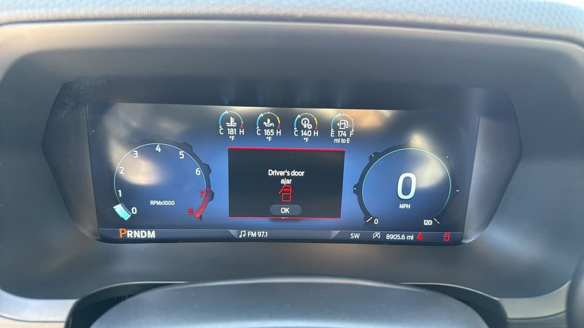 2025 Ford F-150 - Image 14