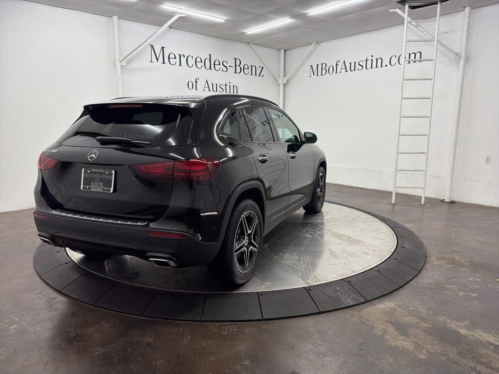 2026 MERCEDES-BENZ GLA - Image 42