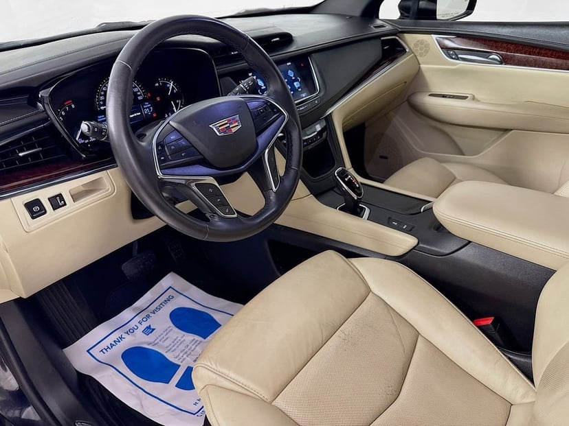 2018 Cadillac XT5 - Image 11